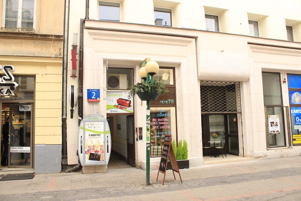 Pokoje Na Chmielnej 2 Hostel Varsó Kültér fotó